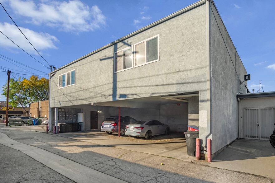4306-4310 W Victory Blvd, Burbank, CA for sale - Building Photo - Image 3 of 24