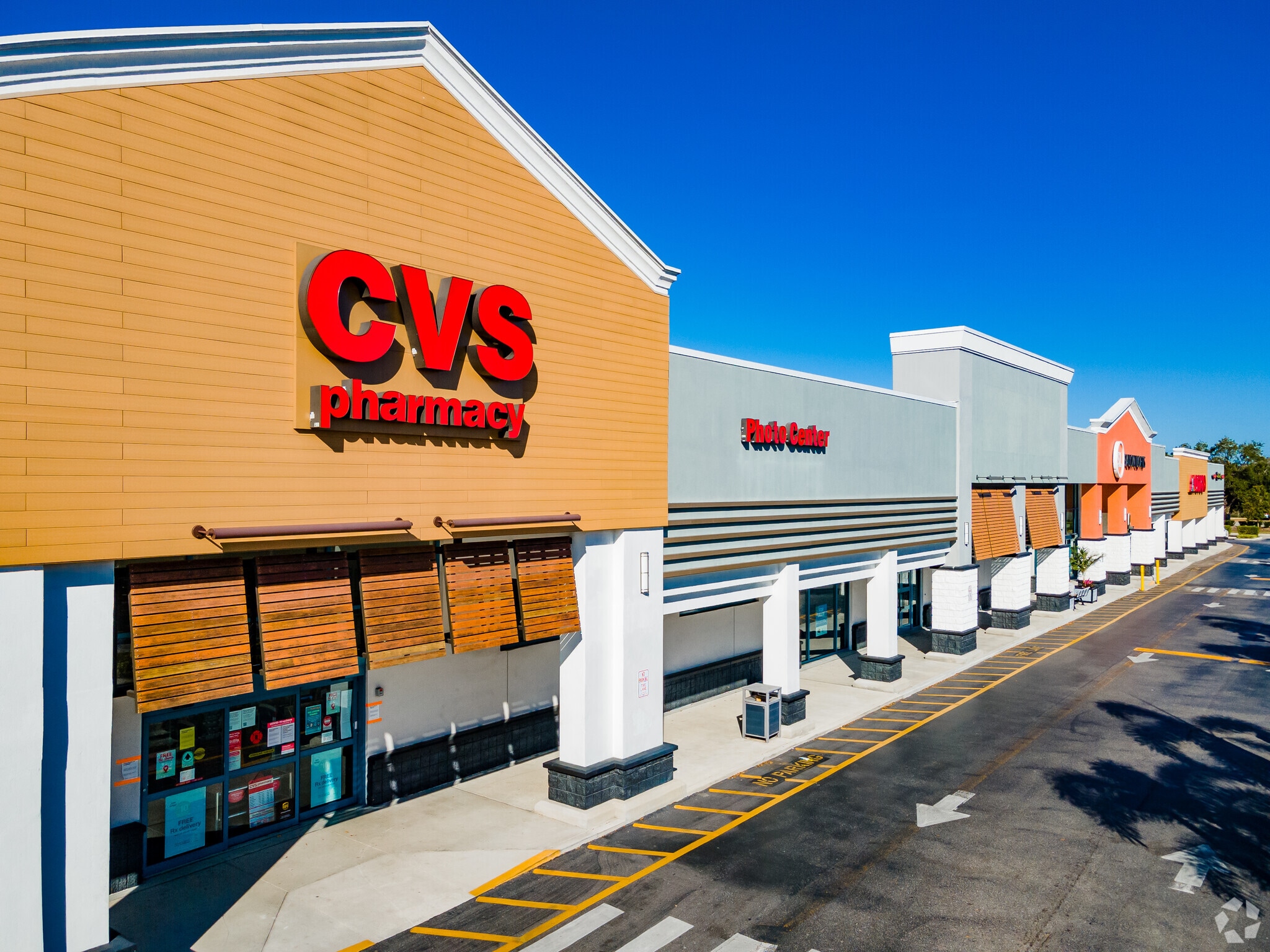 3800 S Tamiami Trl, Sarasota, FL for lease Primary Photo- Image 1 of 24