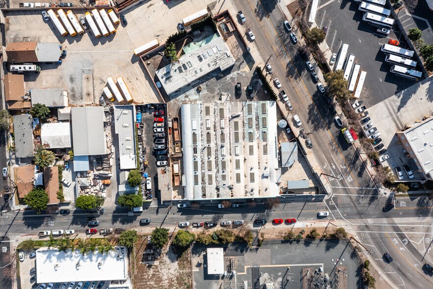 800-808 E Washington Ave, Santa Ana, CA à vendre - Photo du bâtiment - Image 3 de 14