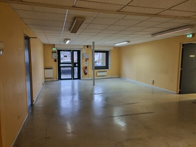 14 B Avenue Du Centaure, Cergy for lease - Interior Photo - Image 3 of 14
