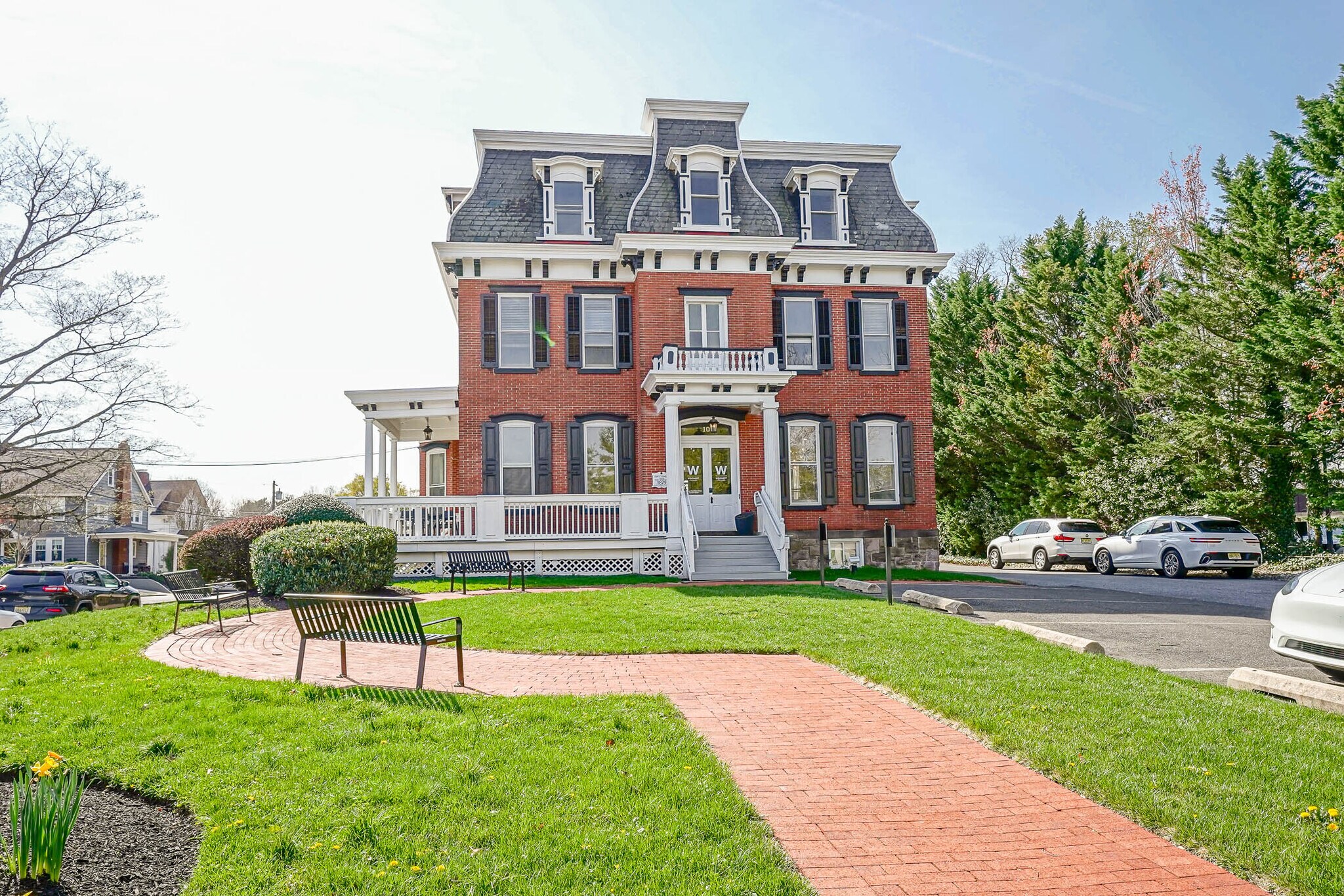 10 W Main St, Moorestown, NJ à vendre Photo du bâtiment- Image 1 de 49