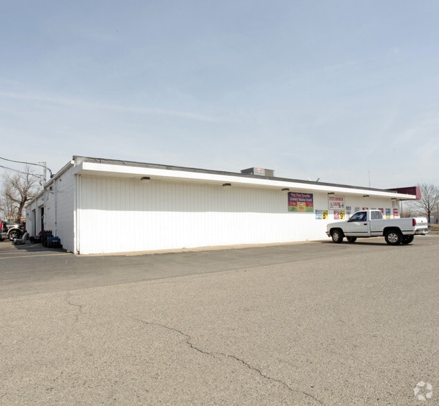 34705 S Gratiot Ave, Clinton Township, MI for lease - Building Photo - Image 3 of 34