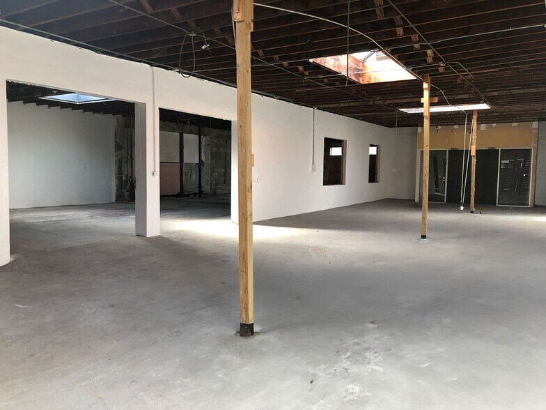 1240 NW 29th St, Miami, FL à vendre - Photo intérieure - Image 2 de 2