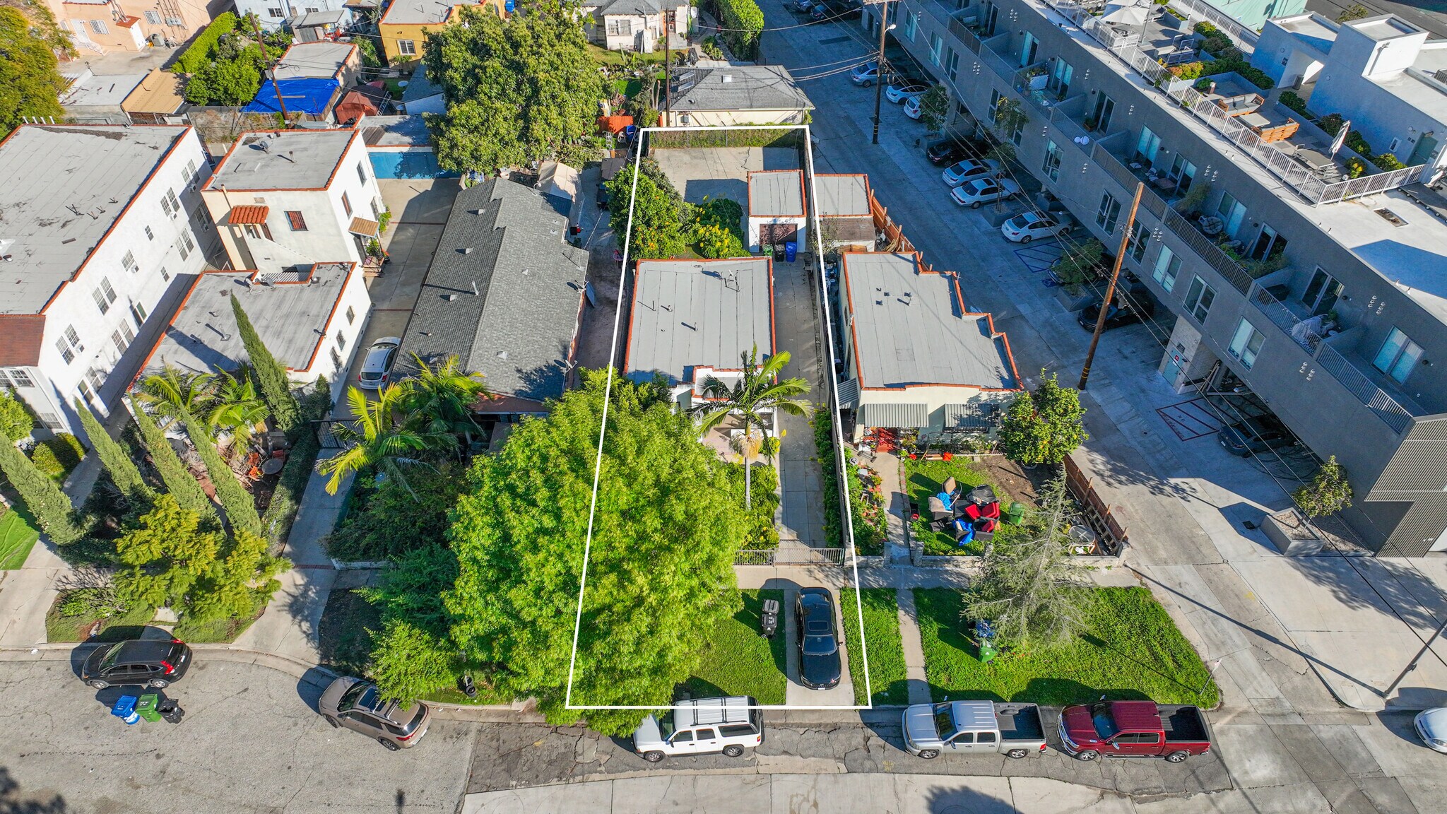 2536 S Dunsmuir Ave, Los Angeles, CA à vendre Photo du bâtiment- Image 1 de 24