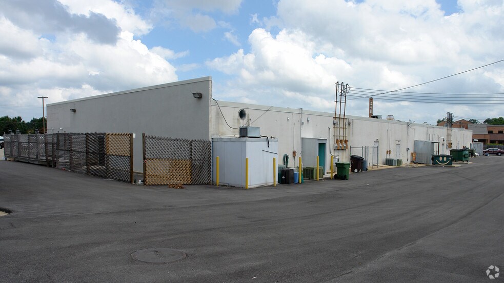 2801 Vaughn Plaza Rd, Montgomery, AL à louer - Photo du bâtiment - Image 2 de 5