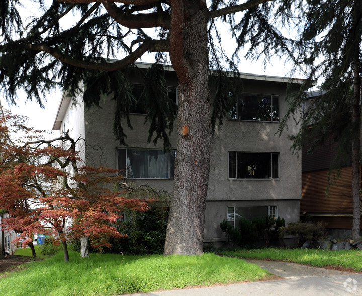1435 W 11th Ave, Vancouver, BC for sale - Building Photo - Image 2 of 2
