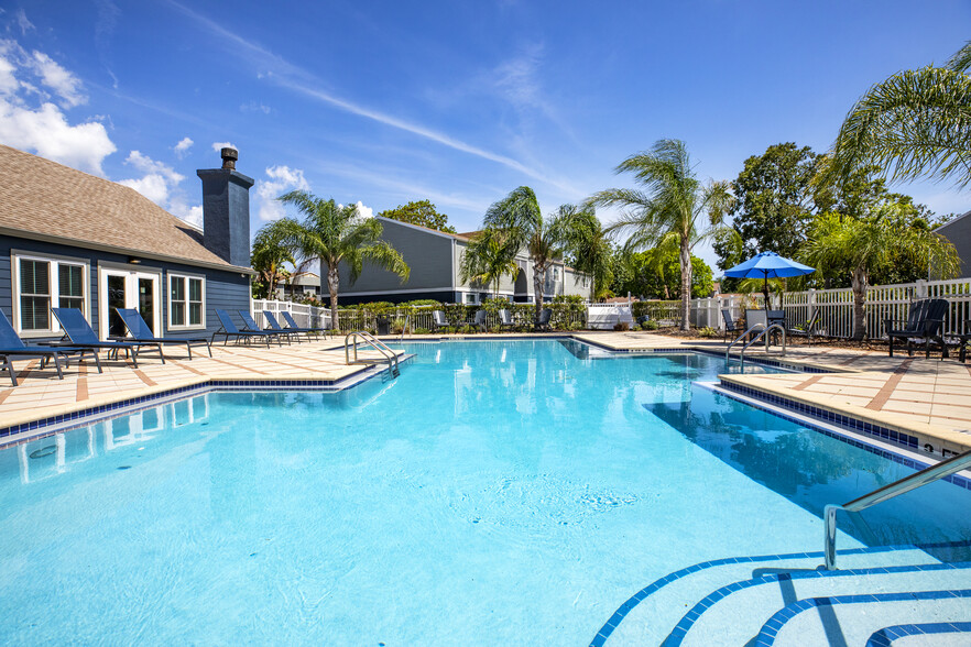 3510 Cheshire Sq, Sarasota, FL à vendre - Photo du bâtiment - Image 1 de 1