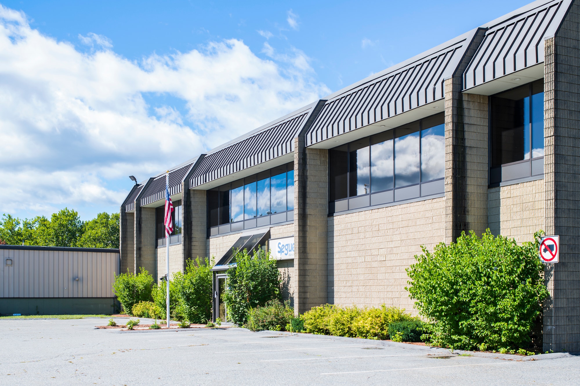 70 Industrial Ave E, Lowell, MA for lease Primary Photo- Image 1 of 12