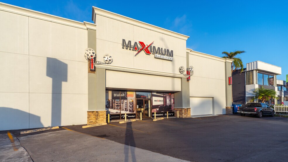 7212 N Dale Mabry Hwy, Tampa, FL à vendre - Photo du bâtiment - Image 2 de 41