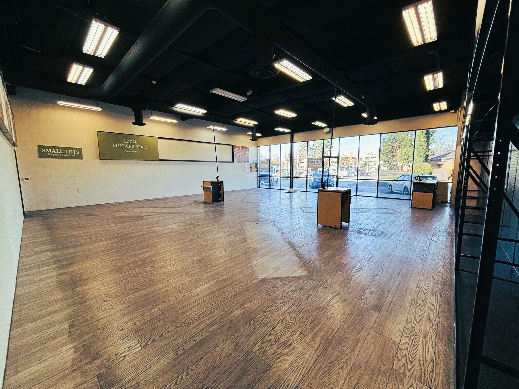 944 Blossom Hill Rd, San Jose, CA for lease Building Photo- Image 1 of 11