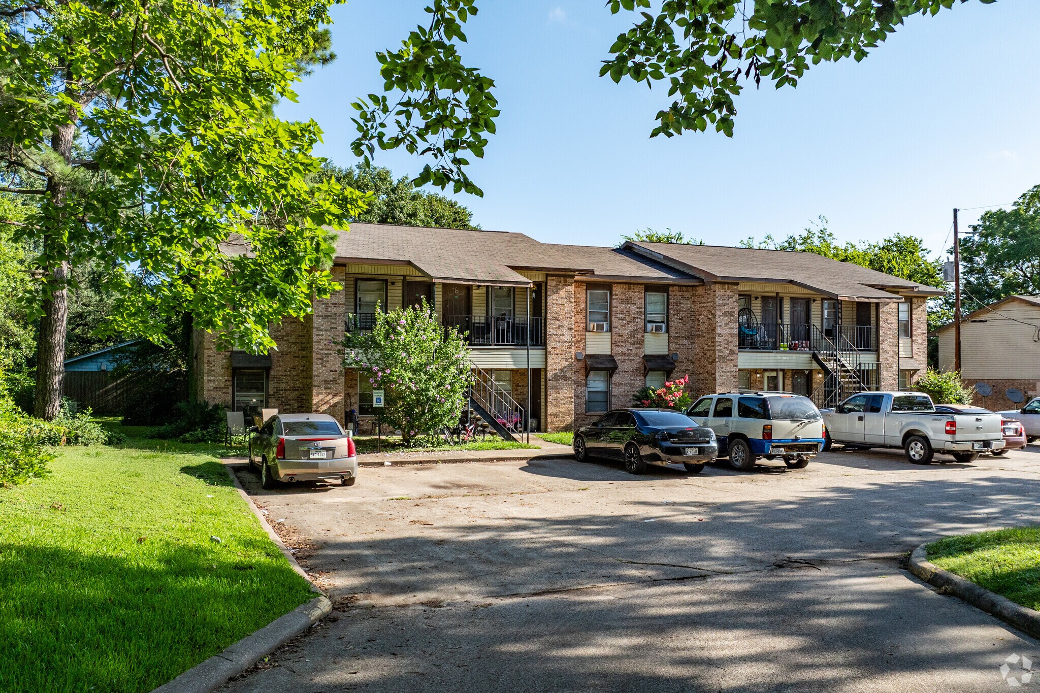 205 E Watson St, Willis, TX à vendre Photo du bâtiment- Image 1 de 1