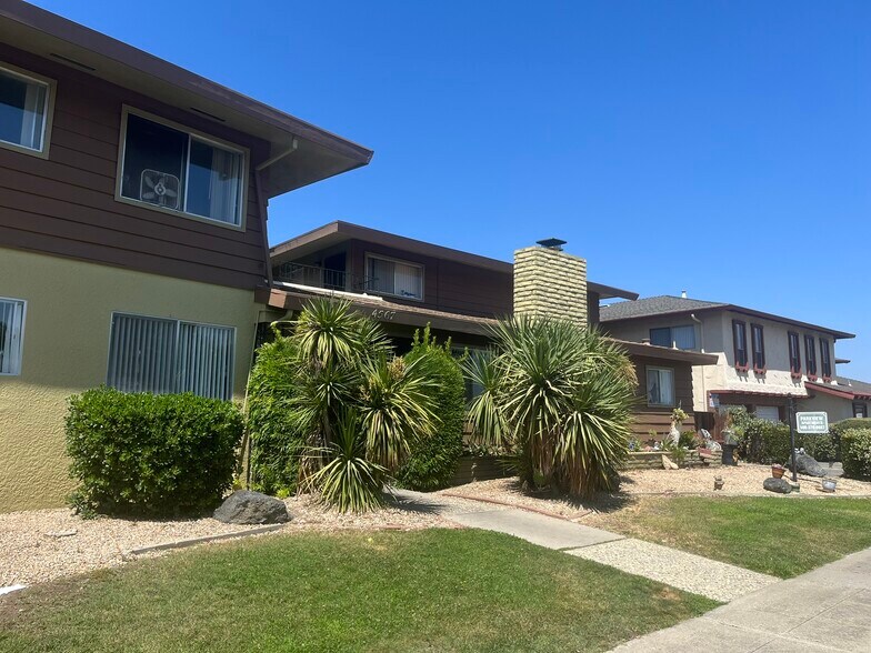 4567-4575 Hamilton Ave, San Jose, CA à vendre - Photo du bâtiment - Image 1 de 12