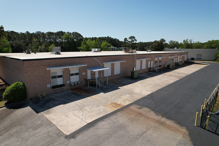 750 Great Southwest Pky SW, Atlanta, GA for lease - Building Photo - Image 3 of 3