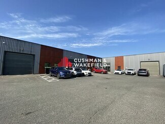 Plus de détails pour Local d'activités à louer