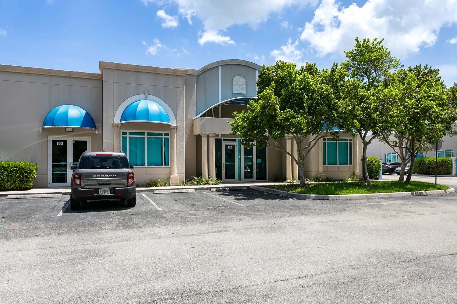 2860 W State Road 84, Fort Lauderdale, FL à louer Photo du bâtiment- Image 1 de 29