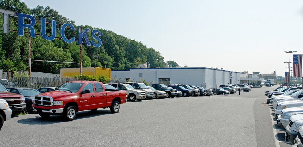 1906 E Joppa Rd, Baltimore, MD for lease - Building Photo - Image 2 of 2