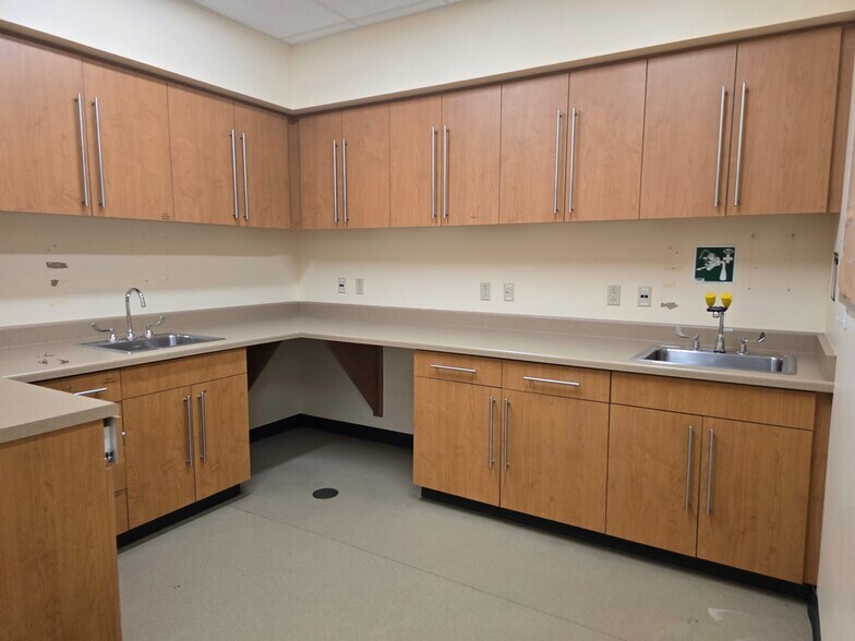 3416-3438 E Main St, Merrill, WI à louer - Photo du bâtiment - Image 3 de 14