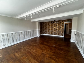 151-152C High St, Royal Wootton Bassett à louer Photo intérieure- Image 2 de 4