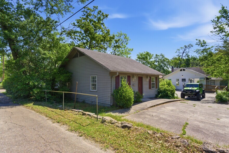 307 3rd Ave, Hattiesburg, MS à vendre - Photo du bâtiment - Image 2 de 18
