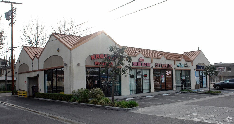 4800-4808 Laurel Canyon, Valley Village, CA à louer - Photo principale - Image 2 de 3