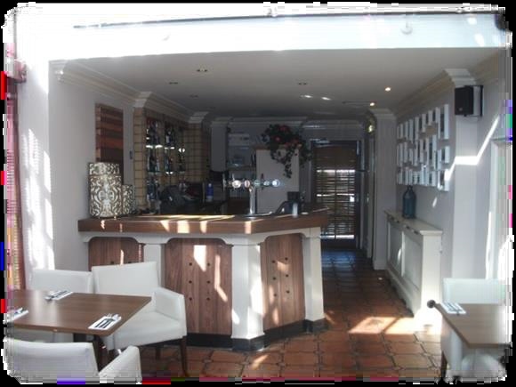 1051 Great Western Rd, Glasgow for sale - Interior Photo - Image 3 of 6