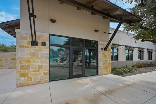 1513 E New Hope Dr, Cedar Park, TX à louer - Photo du bâtiment - Image 3 de 13