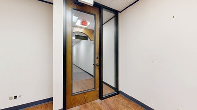 9800 Northwest Fwy, Houston, TX à louer Numérisation 3D de Matterport- Image 1 de 11