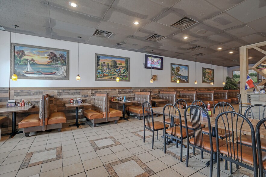 510 Pleasant Hill Rd, Lilburn, GA à louer - Photo intérieure - Image 2 de 13