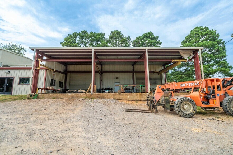 2426 Airport Rd, Hot Springs National Park, AR à vendre - Photo du bâtiment - Image 2 de 3