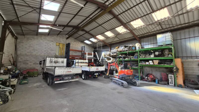 Flex in Gignac La Nerthe for lease - Building Photo - Image 2 of 5
