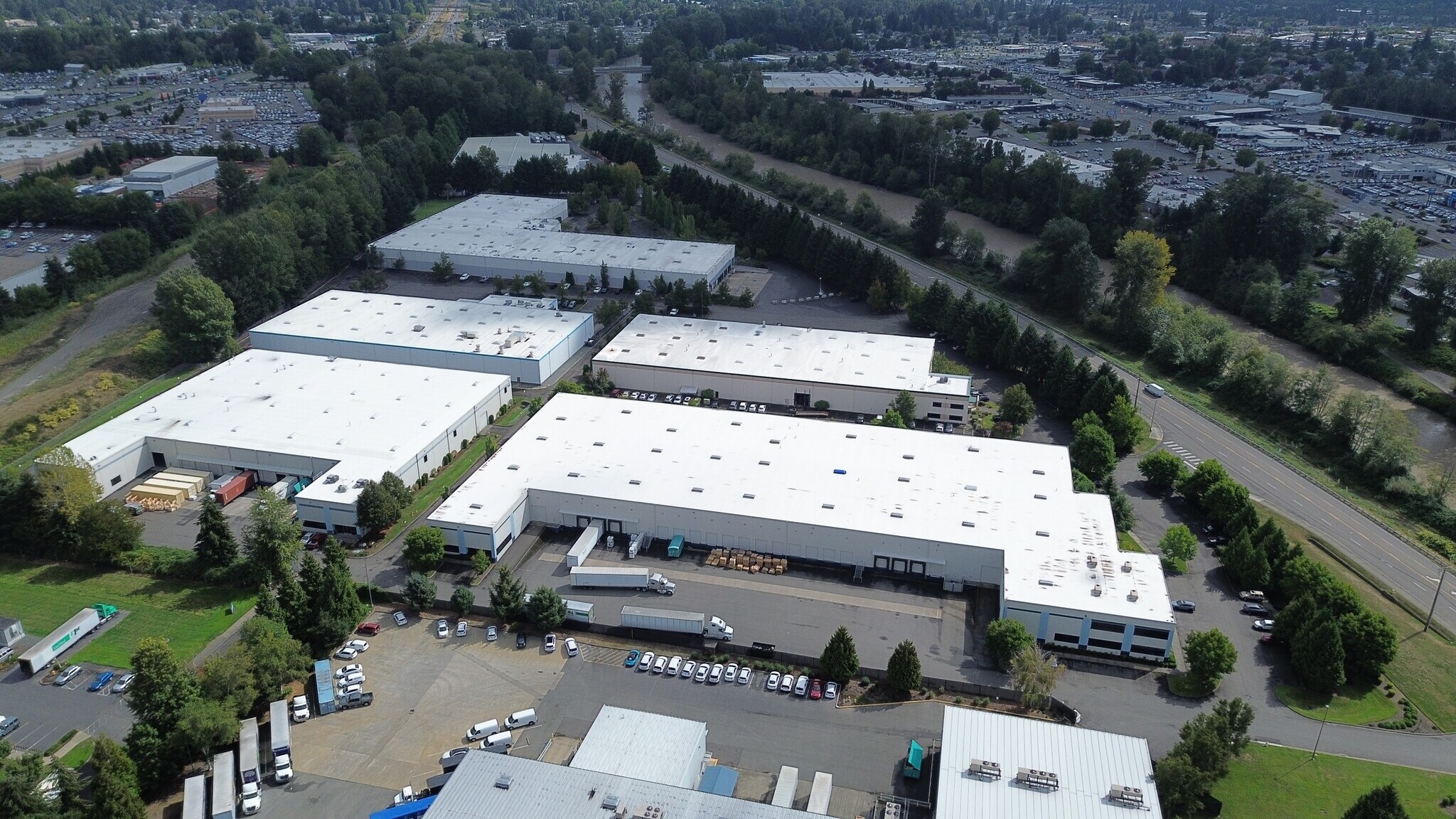 901 N Levee Rd, Puyallup, WA for lease Primary Photo- Image 1 of 2