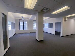 11 Broadway, New York, NY for lease Building Photo- Image 2 of 7