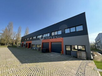 Plus de détails pour 3 Allée Des Aulnes, Trappes - Local d'activités à louer