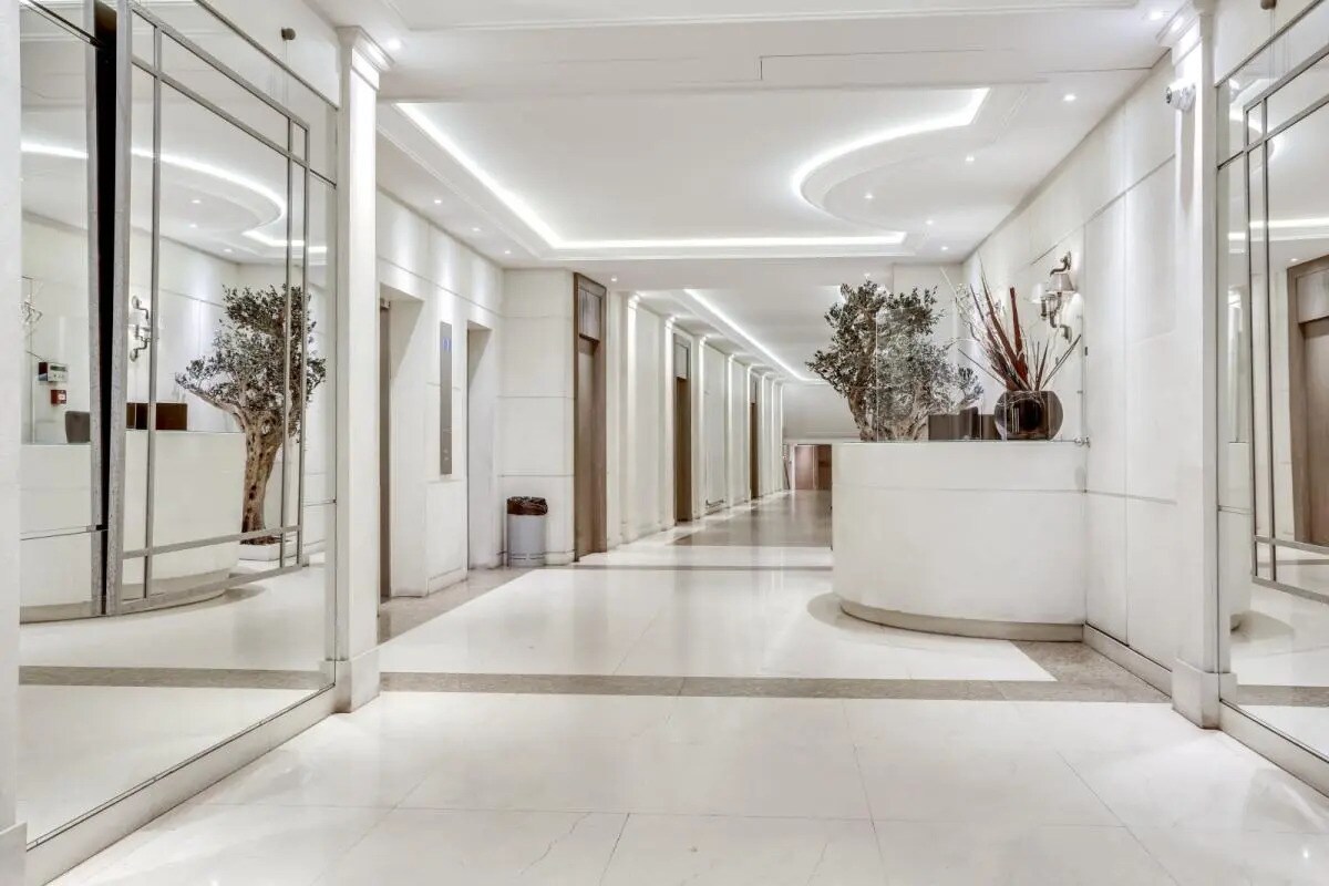 89-91 Rue Du Faubourg Saint-Honoré, Paris for sale Building Photo- Image 1 of 15