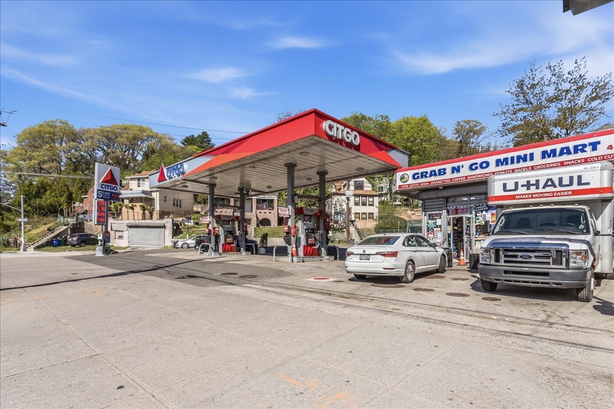 535 Vanderbilt Ave, Staten Island, NY à vendre Photo principale- Image 1 de 16