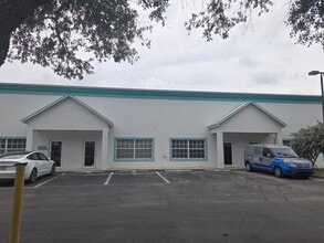3550 Work Dr, Fort Myers, FL à louer Photo du bâtiment- Image 1 de 9