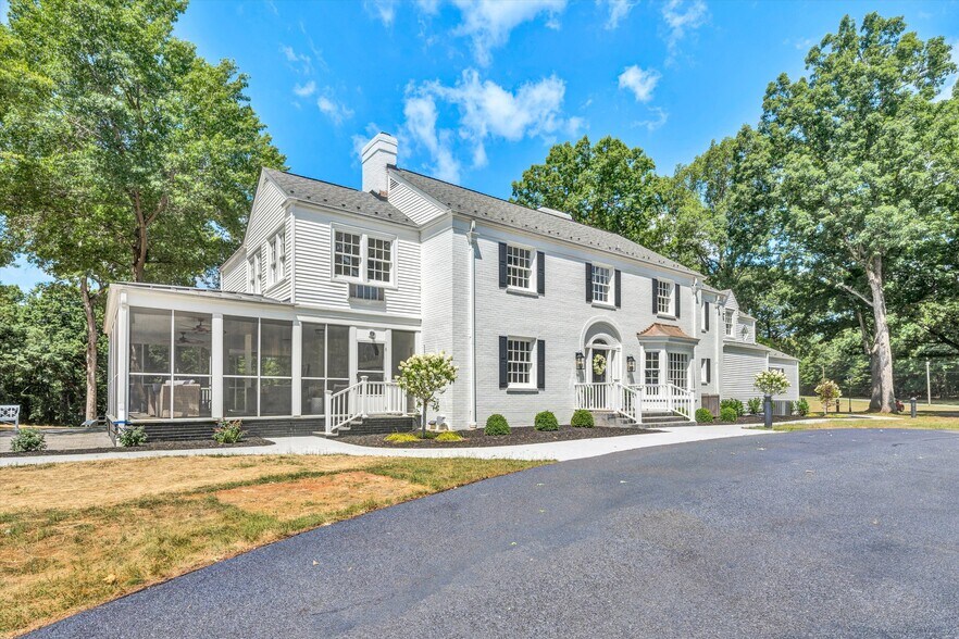 750 Penn Hall Rd, Union Hall, VA à vendre - Photo du bâtiment - Image 2 de 95