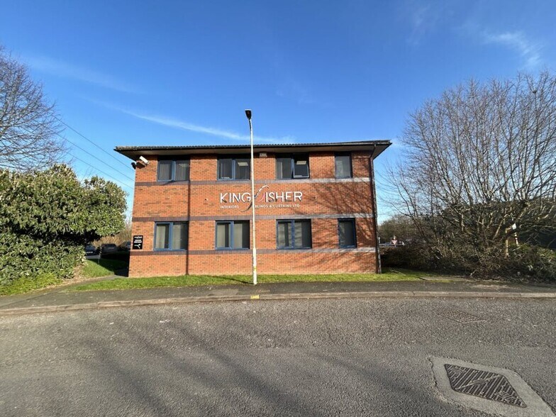 18-18 Clews Rd, Redditch à louer - Photo principale - Image 1 de 3