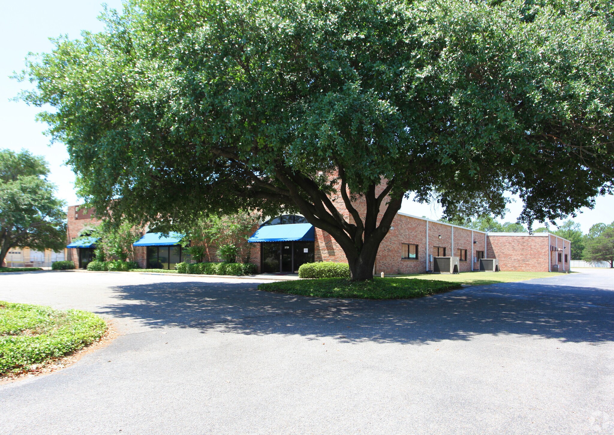 2739 Gunter Park Dr, Montgomery, AL for lease Primary Photo- Image 1 of 14