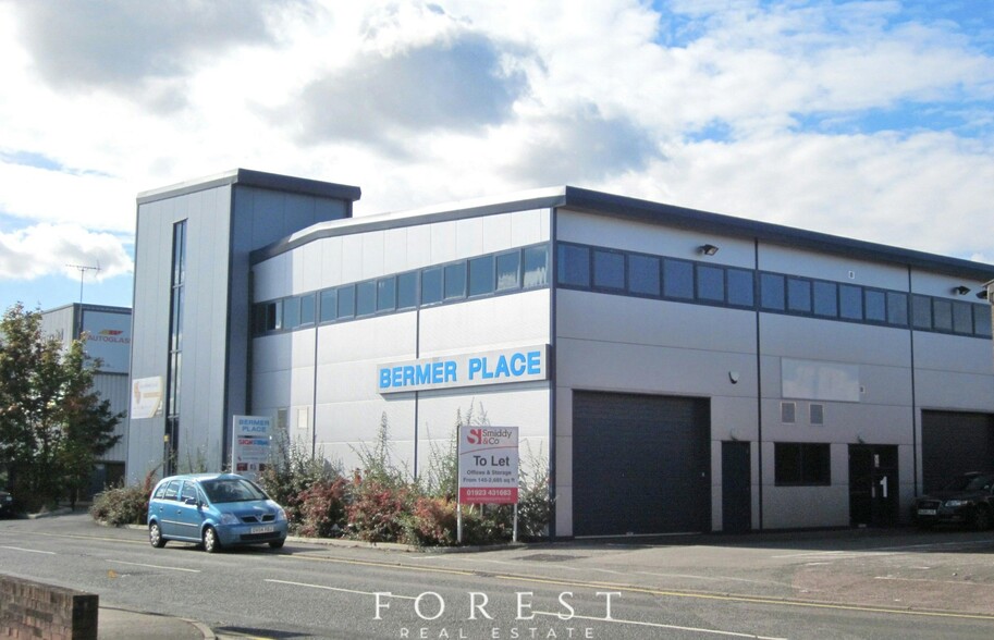 Imperial Way, Watford for lease - Building Photo - Image 2 of 14