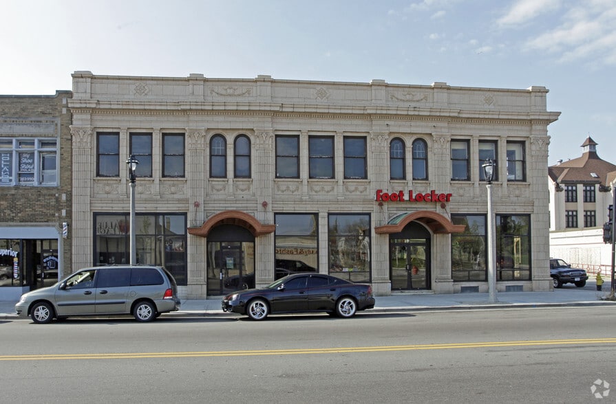 339 W North Ave, Milwaukee, WI for lease - Building Photo - Image 2 of 5