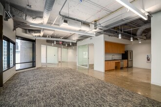 701 Brazos St, Austin, TX for lease Interior Photo- Image 2 of 3