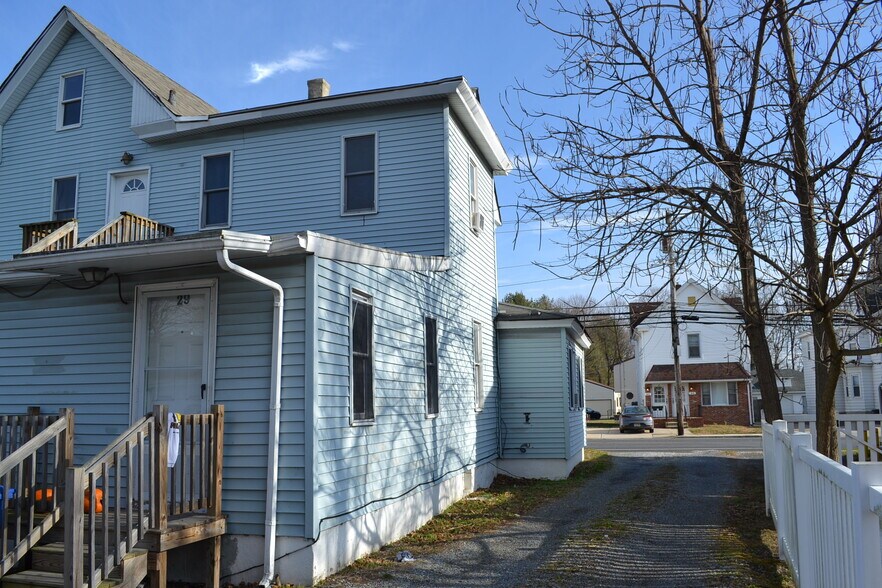 29 S Main St, Glassboro, NJ à vendre - Photo du bâtiment - Image 3 de 32
