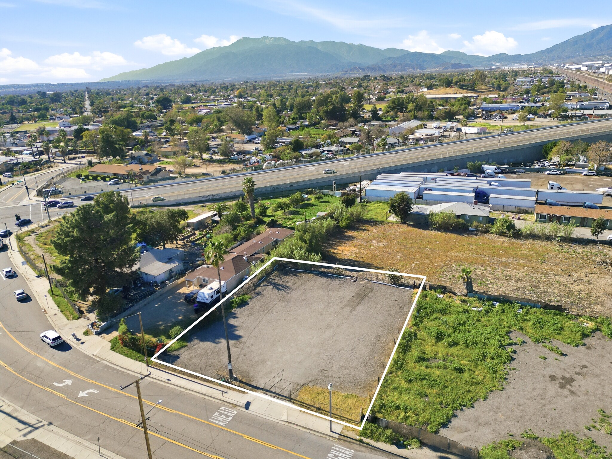 1940 Short St, San Bernardino, CA à vendre Photo principale- Image 1 de 11