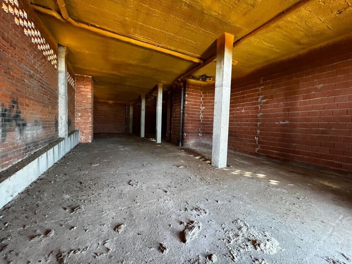 Segovia, SEG 40006 - - - Interior Photo - Image 2 of 3