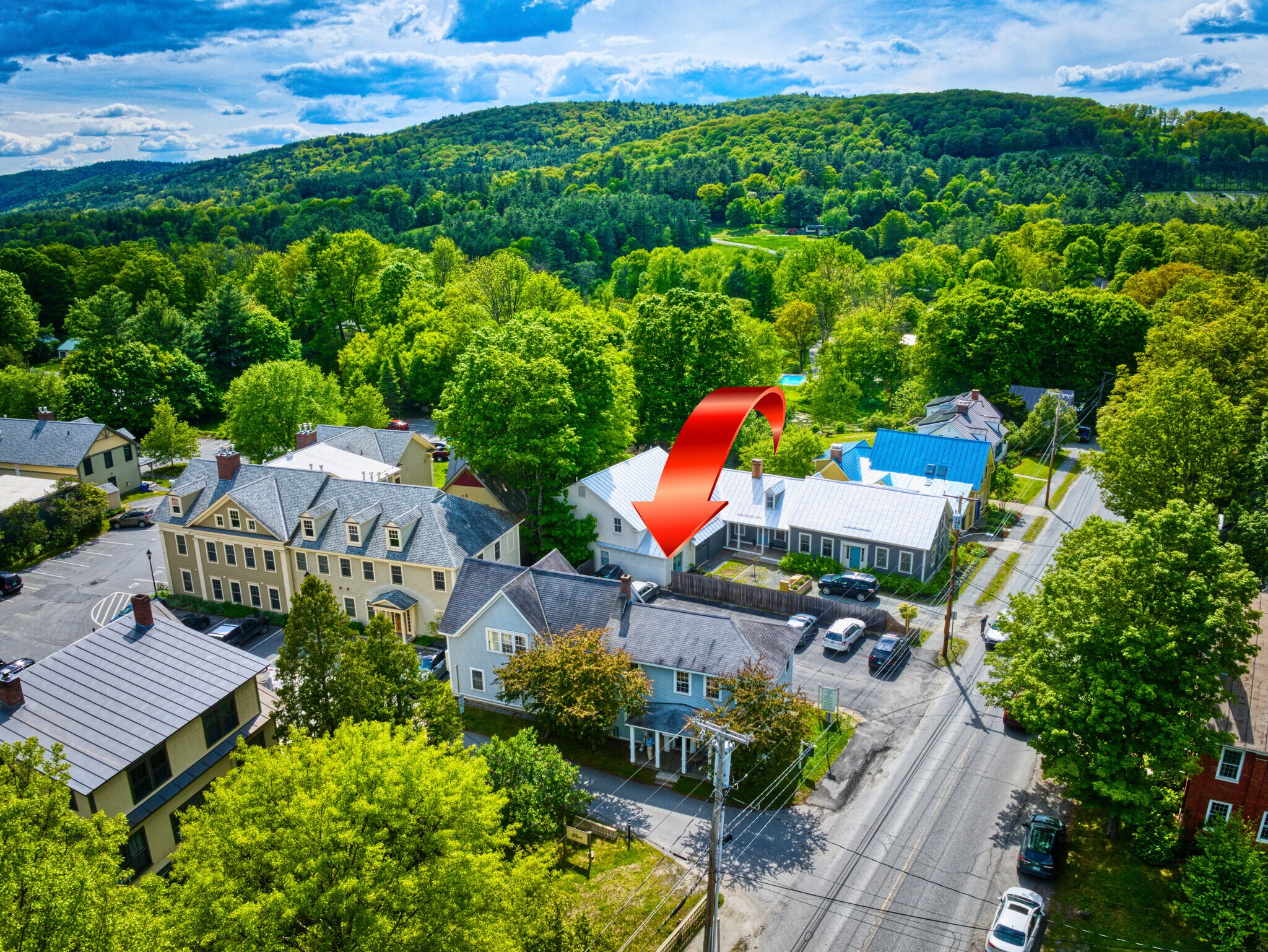 11 Beaver Meadow Rd, Norwich, VT à vendre Photo du bâtiment- Image 1 de 35