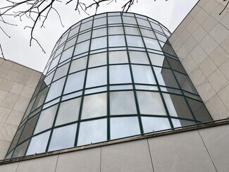 Plus de détails pour Avenue De La Libération, Melun - Bureau à louer