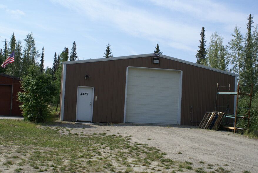 3427 Old Richardson Hwy, North Pole, AK à vendre - Photo principale - Image 1 de 5