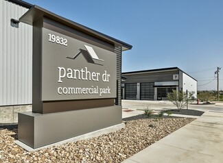 Plus de détails pour 19830 Panther, Pflugerville, TX - Flex à louer