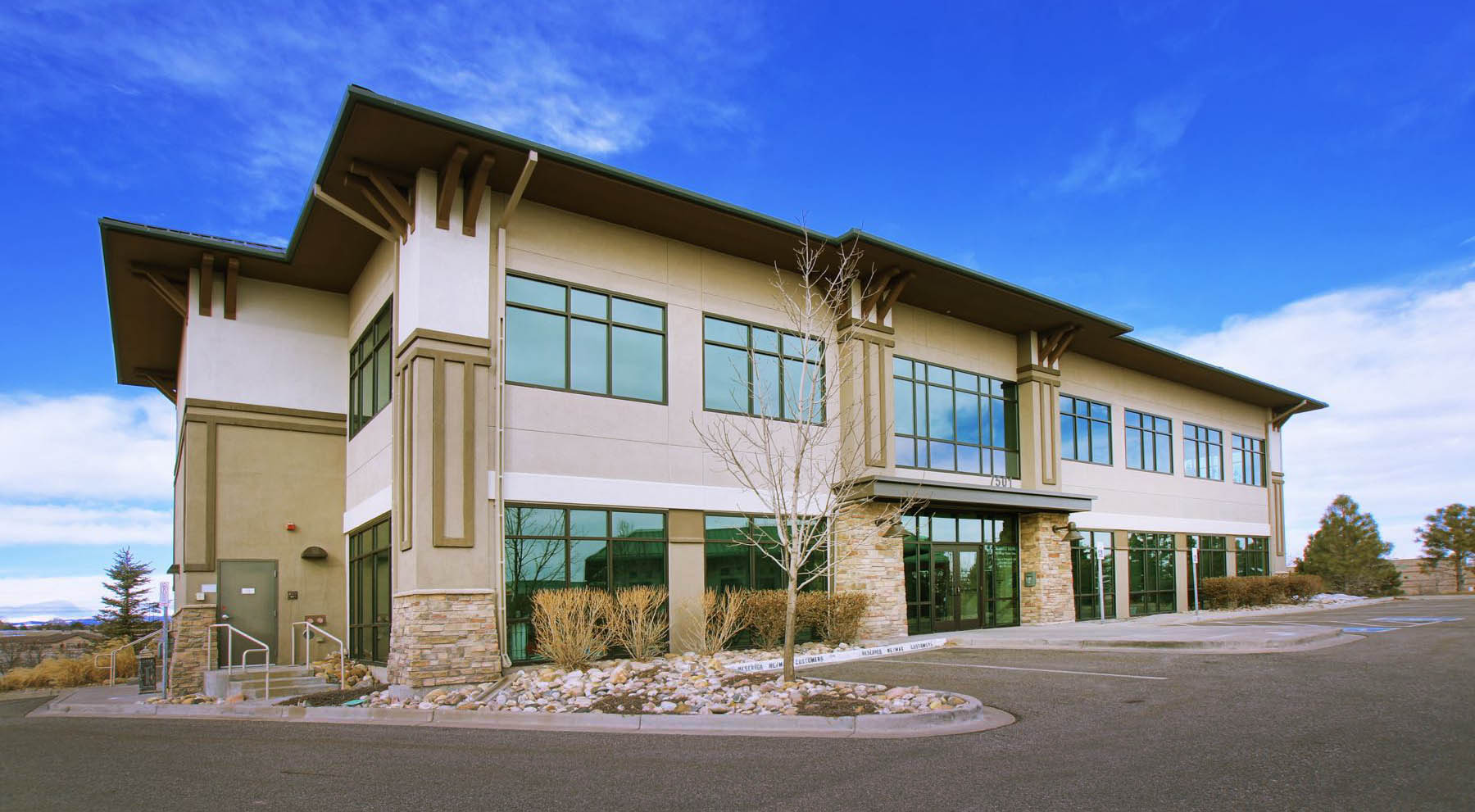 7501 Village Square Dr, Castle Pines, CO à vendre Photo du bâtiment- Image 1 de 54